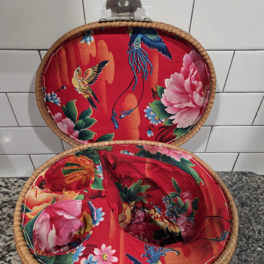 Woven Rattan Jewelry or Trinket Box with Metal Lock - Brown - Picture 9 of 9